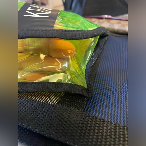 NEW🌈 Kendall &  Kylie Kardashian
Travel-Make up bag🌹 - Picture 6 of 8